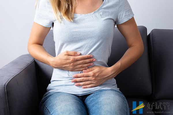 移植冻囊胚3-5天会着床,有乳房胀痛等感觉提示助孕成功(图2) 胚胎着床可能出现阴道出血症状